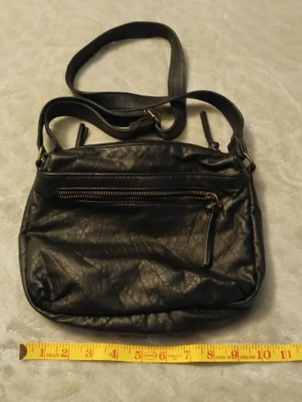Bueno black leather crossbody purse